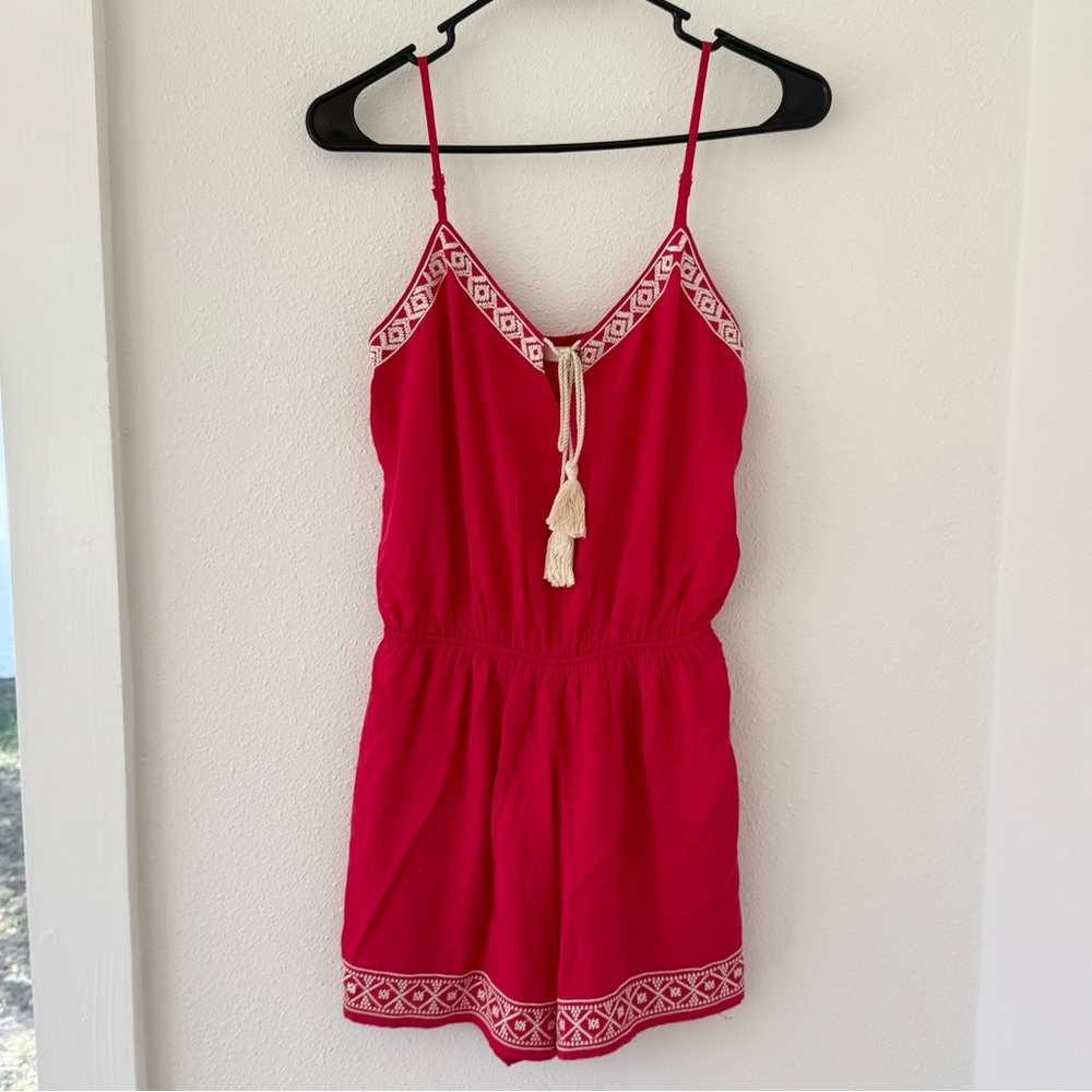 Adorable Ya Los Angeles Red and White Embroidered Romper Size Small NWT NEW